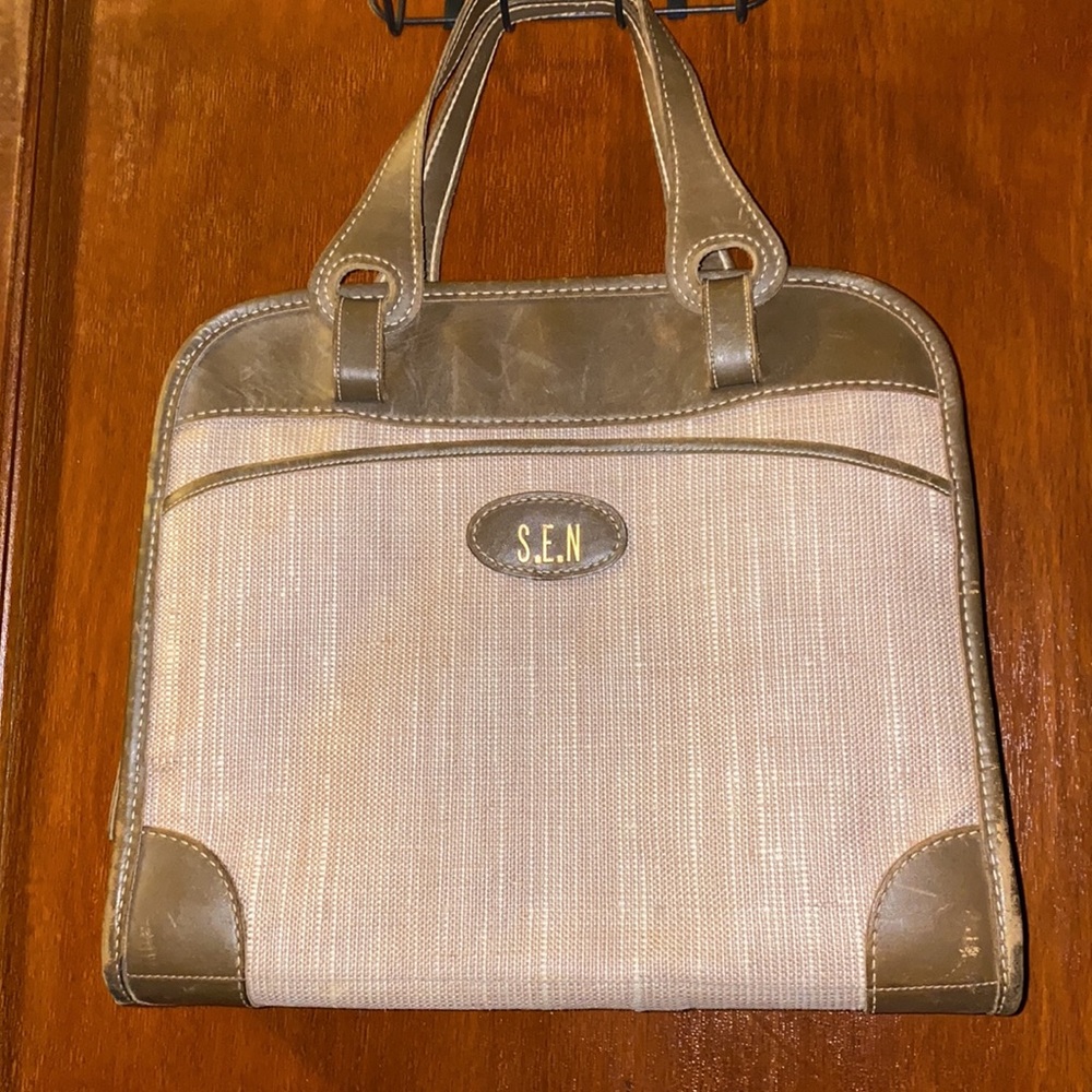S.E.N. Cream and Tan Travel Bag